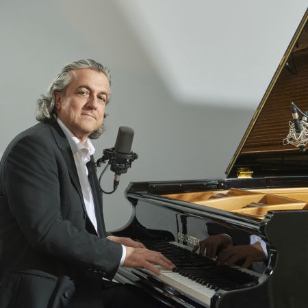 José Rodriguez am Klavier