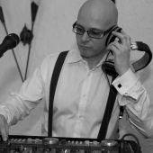 Ihrw Hochzeit in Wiesbaden wird ein rauschendes Fest mit Wiwa-Musik